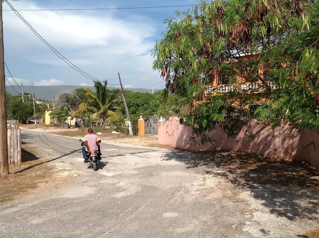 Brytan Villa Treasure Beach