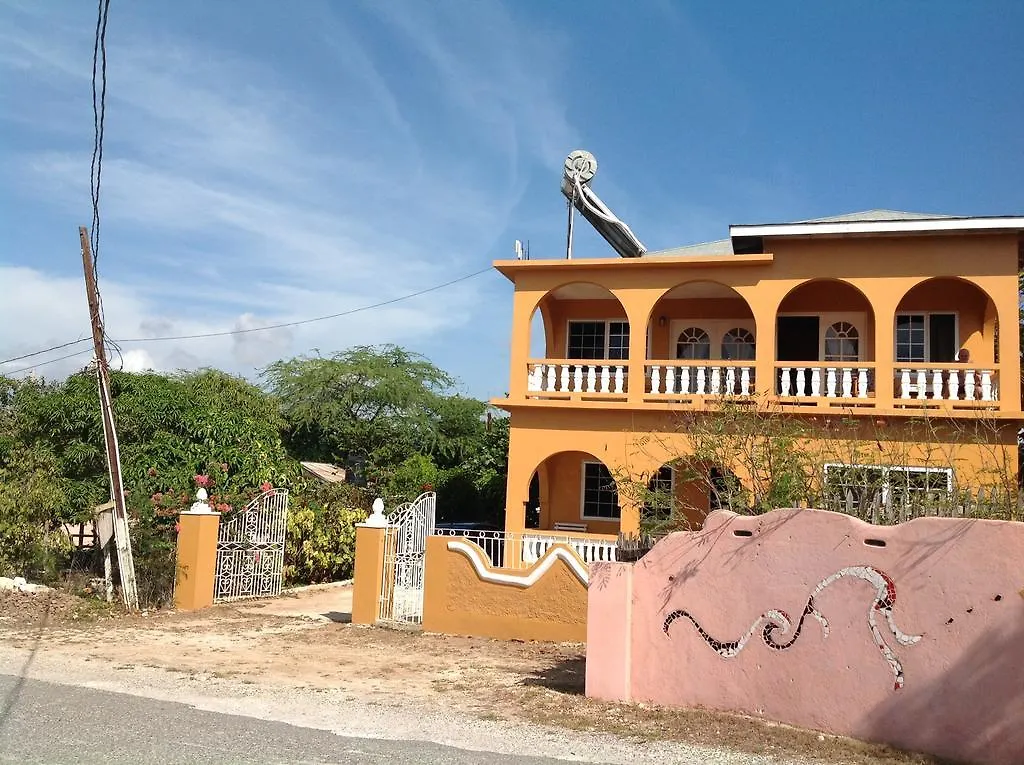 Brytan Villa Treasure Beach