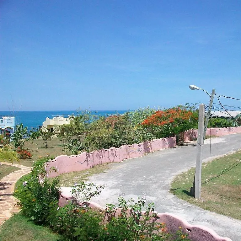 Brytan Villa Treasure Beach Jamaica