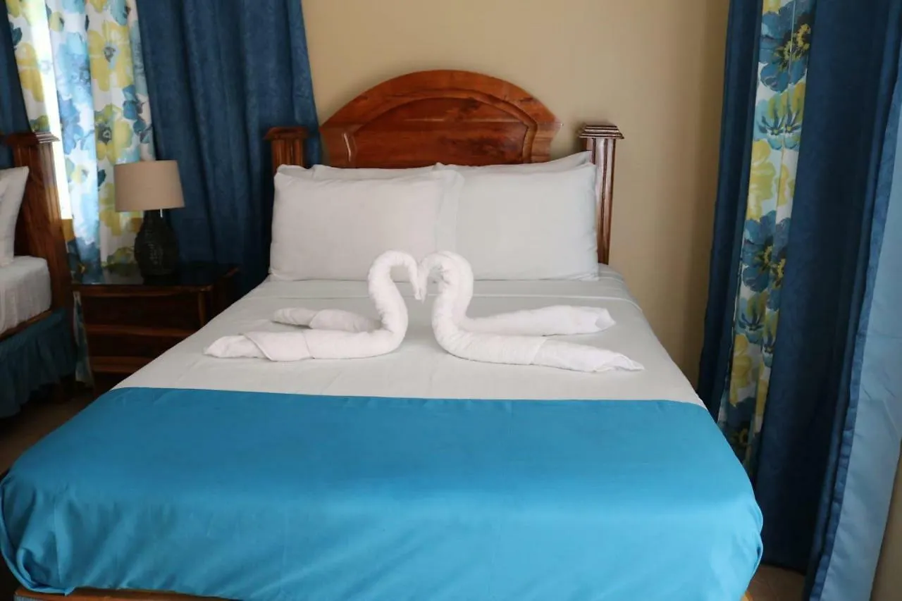 Brytan Villa Treasure Beach
